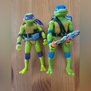Turtle Heroes Action Figures - Green and Purple